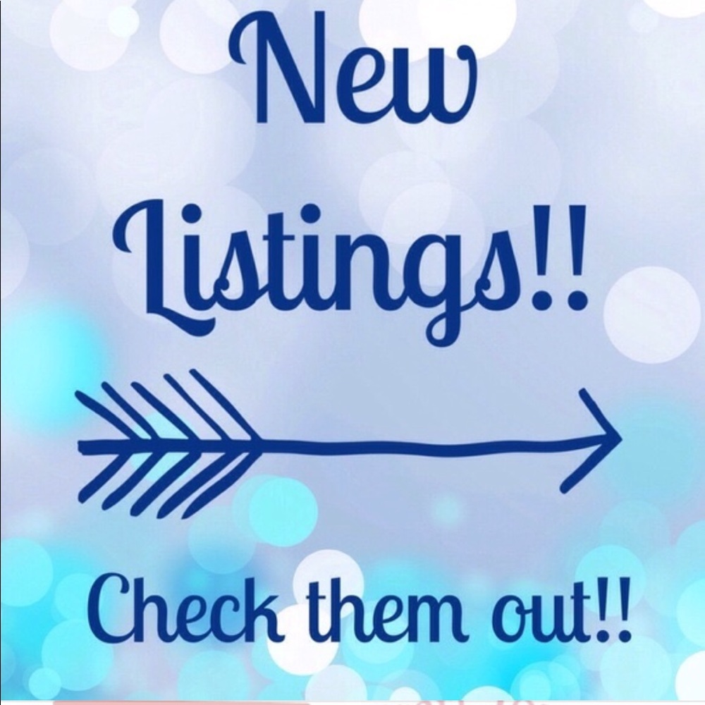 NEW LISTINGS 🕶👠👡👢